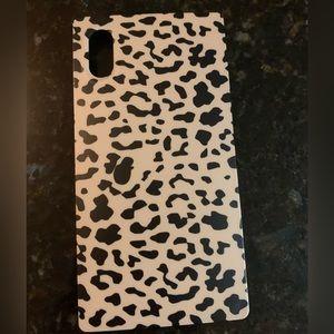Cheetah print iPhone XR case